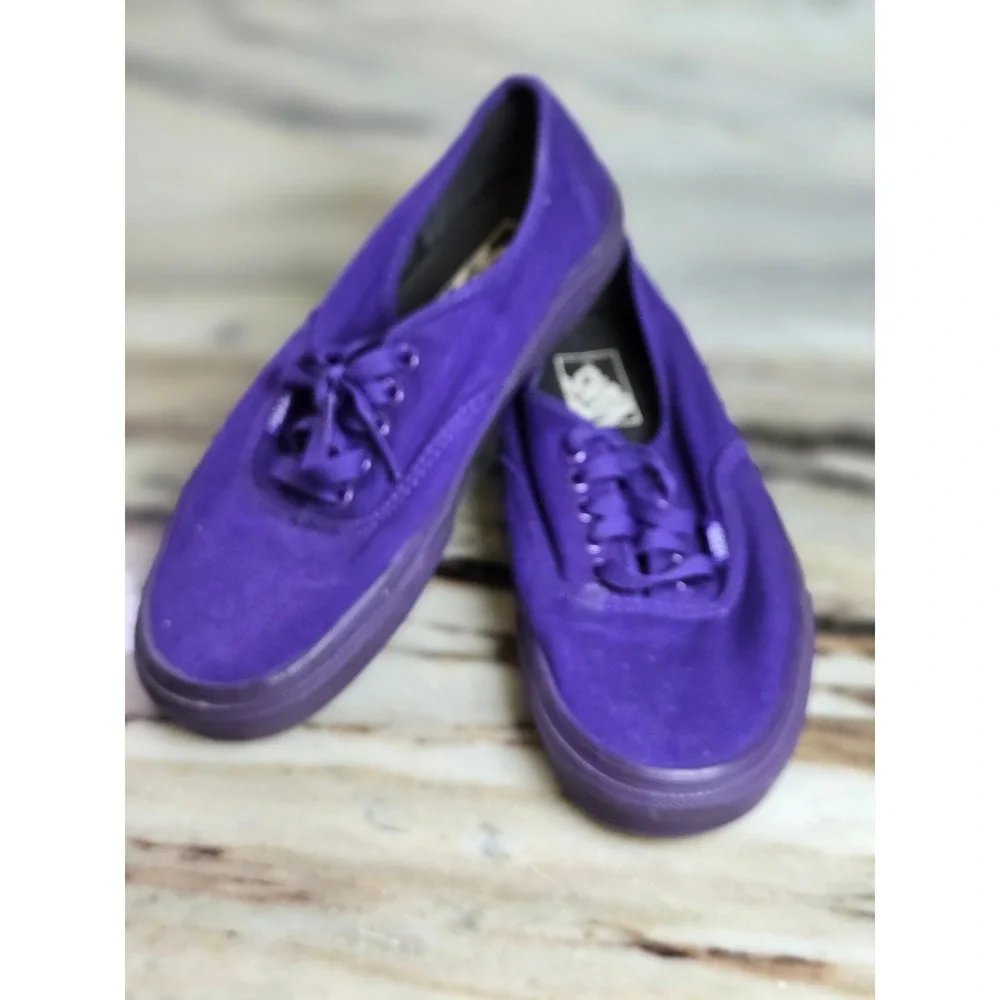 Vans Authentic Lo Pro Purple Monochromatic Canvas Sneakers Mens 7.5‎ Womens 9